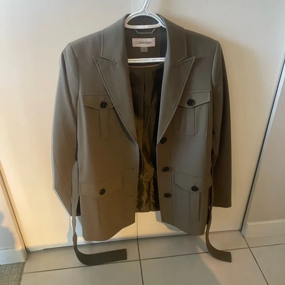 CK blazer - Picture 5 of 5